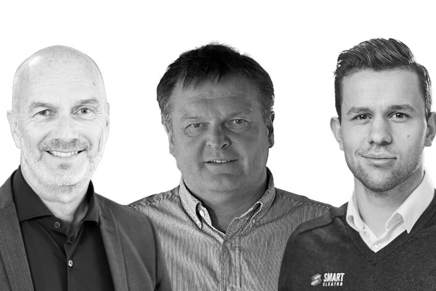Fra venstre Terje Myhre, administrerende direktør i Konstel AS, Rune Midthaug, konsernsjef i Bratseth AS og Ole Morten Furseth, daglig leder i Smart Elektro deler sine suksessoppskrifter under Elektrokonferansen 2025.