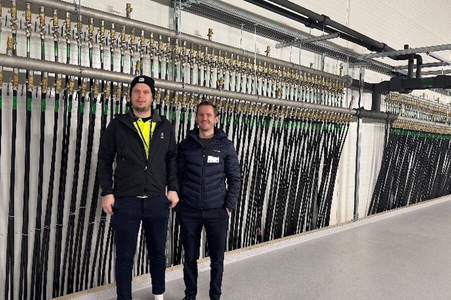 Prosjektleder VVS Mikael Gunnarson og avdelingsleder Rør Service Gaute Tveit. Foto: Bravida