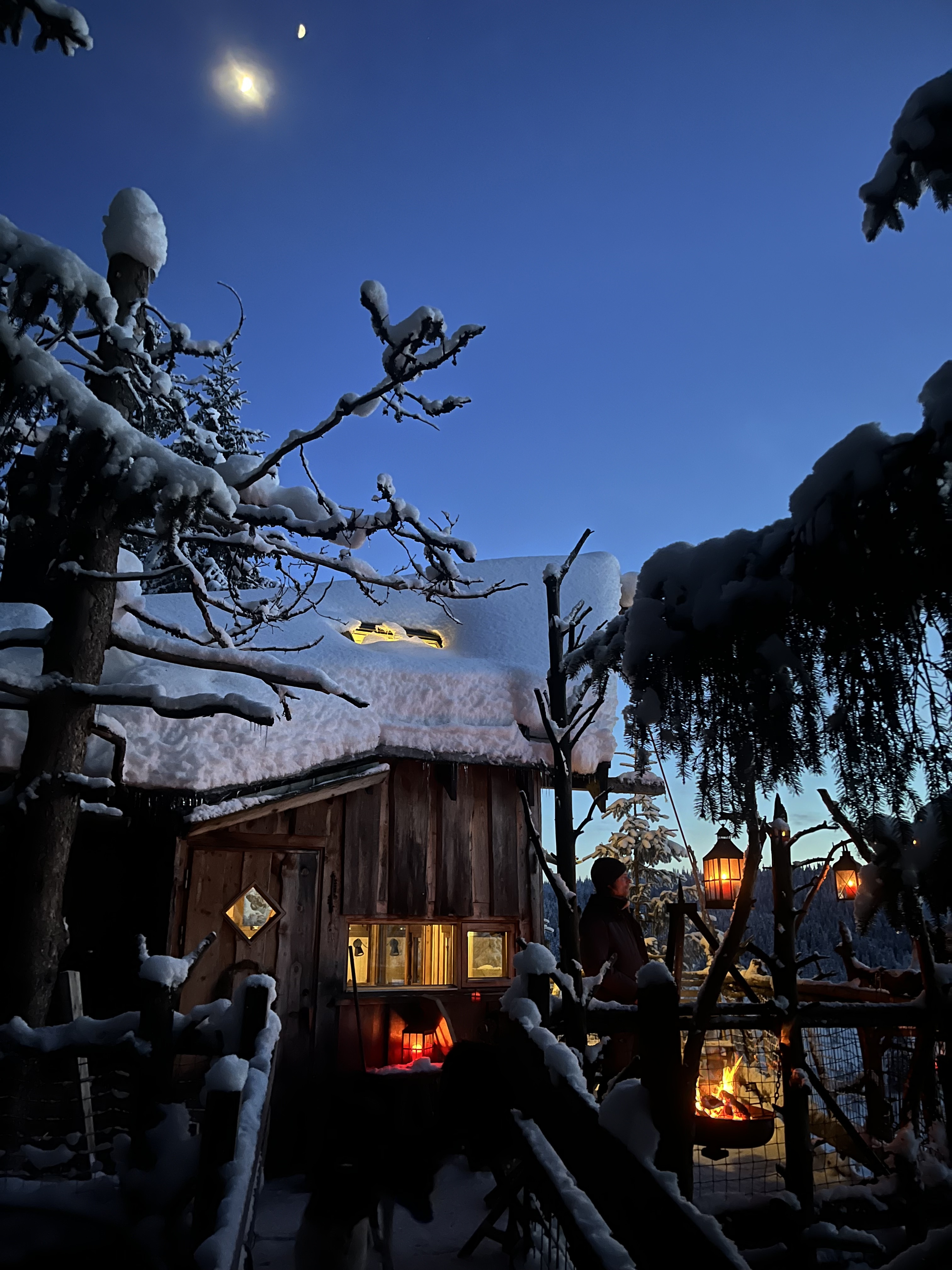 Foto: Mone Rustøy Blåtimefoto fra hytta