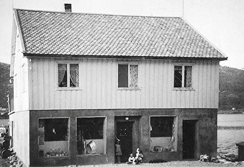 Coop C Samvirkelaget c1957#