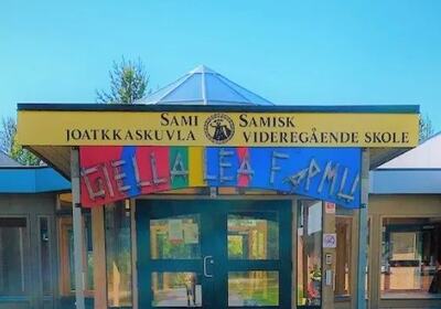 hovedinngang sjs 