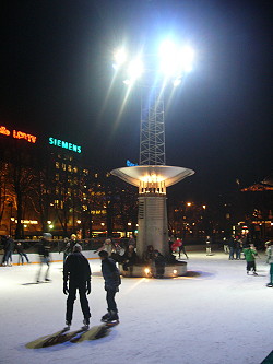 Ice skating,Santa,Oslo,Norway,christmas,Karl Johansgate